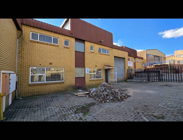 399M² WAREHOUSE TO LET IN SEBENZA